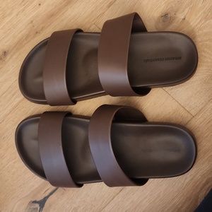 Amazon essentials sandals